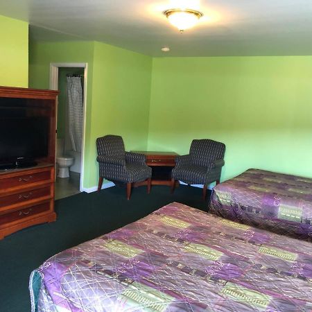 Ranch House Motel มาร์คสวิลล์ ภายนอก รูปภาพ