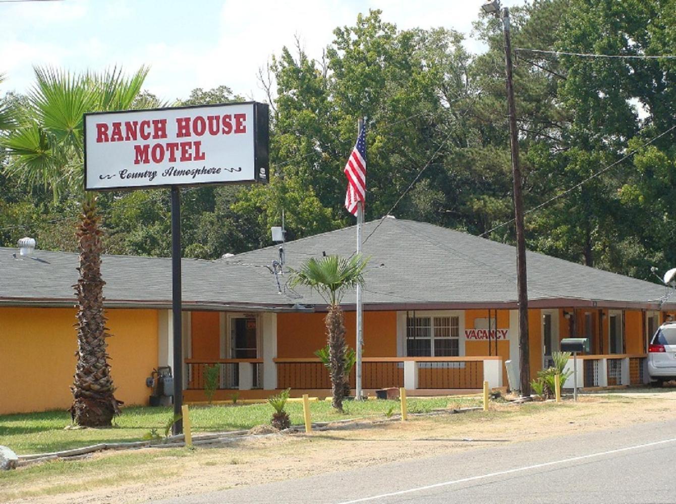 Ranch House Motel มาร์คสวิลล์ ภายนอก รูปภาพ